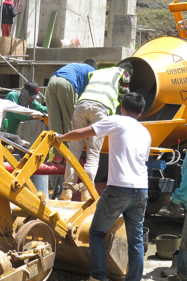 Provide engineers on-site guidance for the installation of construction machinery-Henan Hengyuan