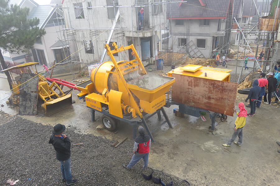 Thailand concrete mixing pump success case, concrete mixing pump work site - Henan Hengyuan