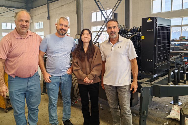 American customers inspect concrete pumps